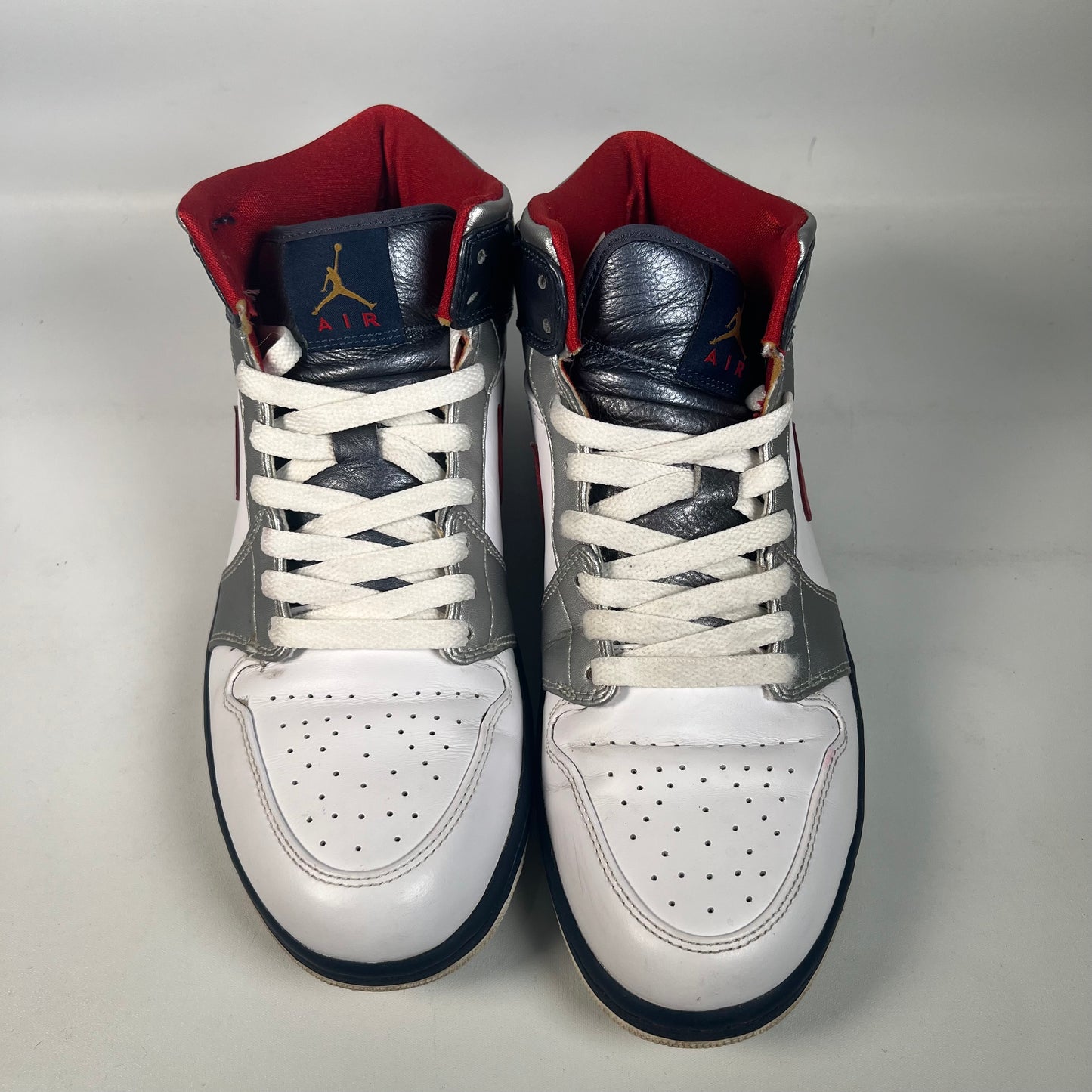 Jordan 1 High Olmpic (2008) Size 10.5 USED s22409