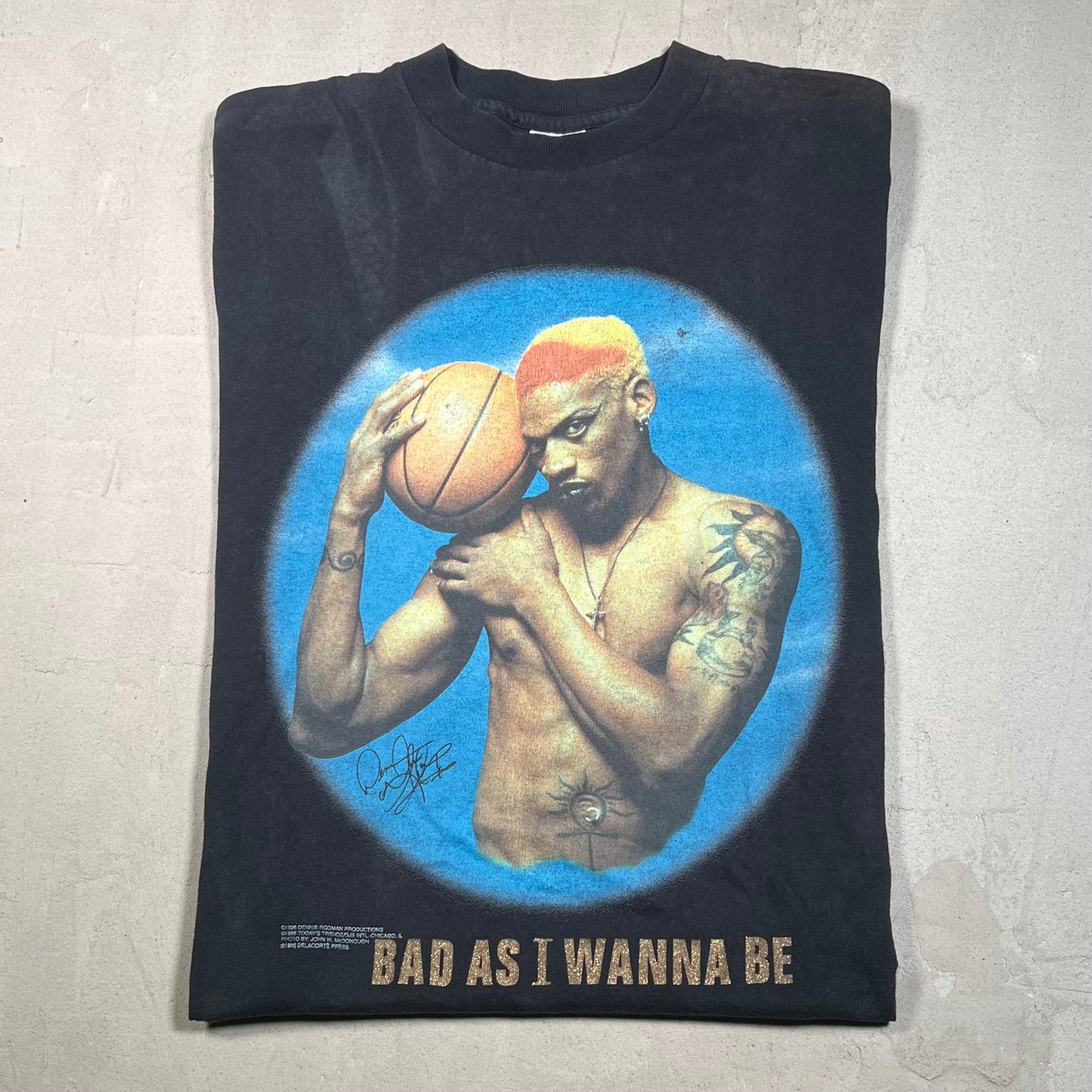 1996 Dennis Rodman Bad as I Wanna Be Cropped Black Tee Size Medium USED v12762