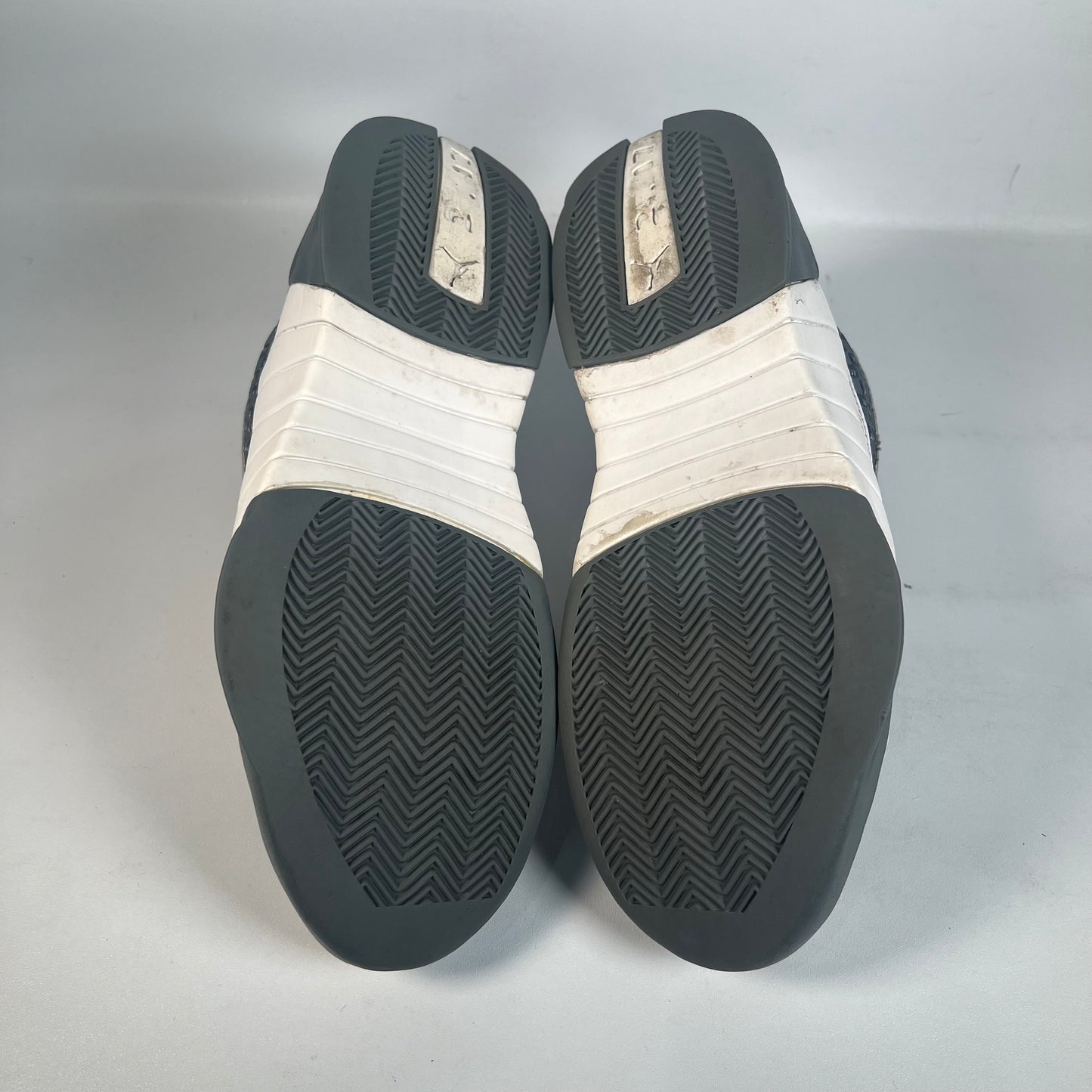 Jordan 15 Flint (2000) Size 8.5 USED s22131