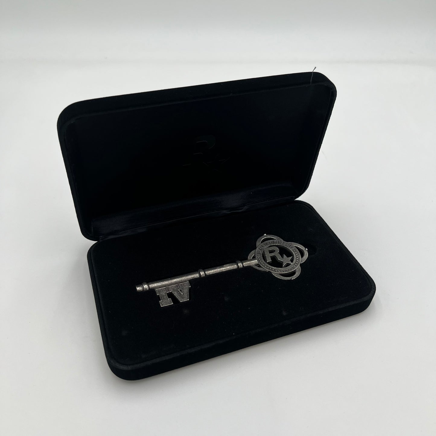 Rockstar The Key To Liberty City Silver Key NEW v14830