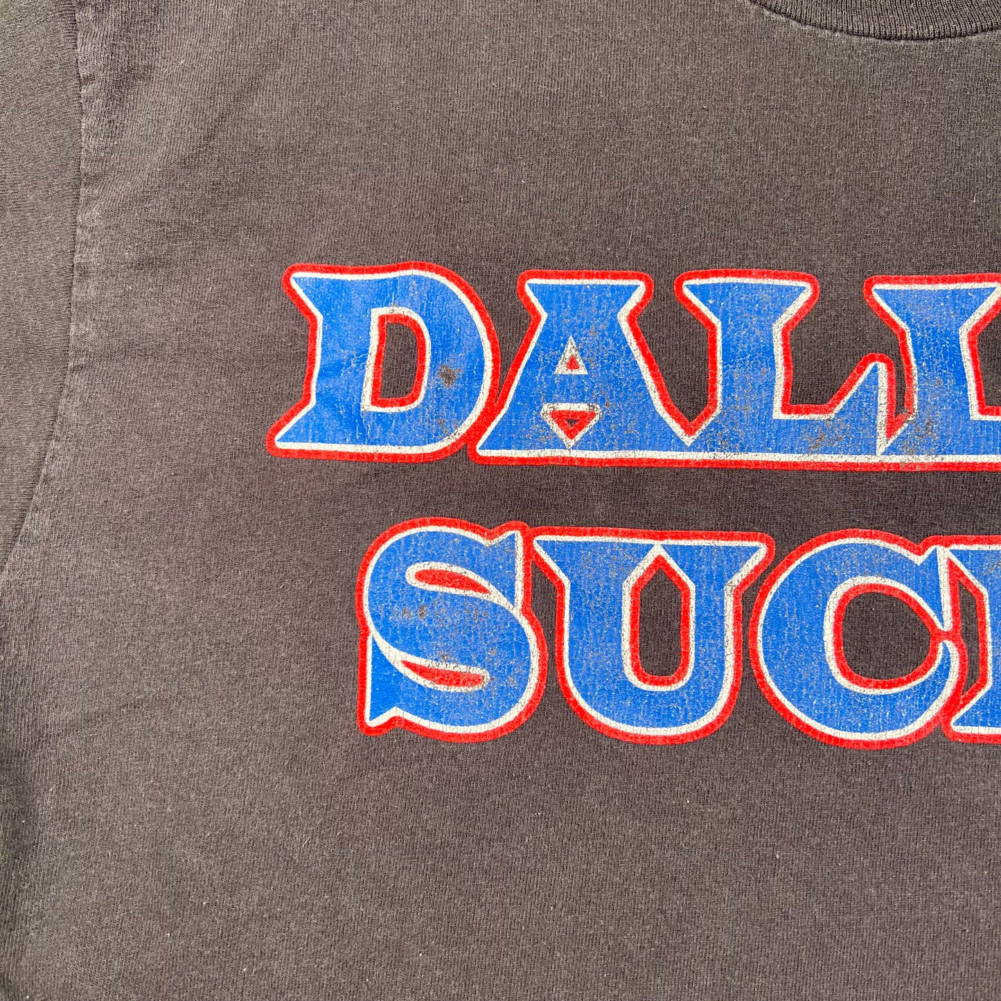 Y2K Family Guy "Dallas Sucks" Black Tee Size Large USED v18562