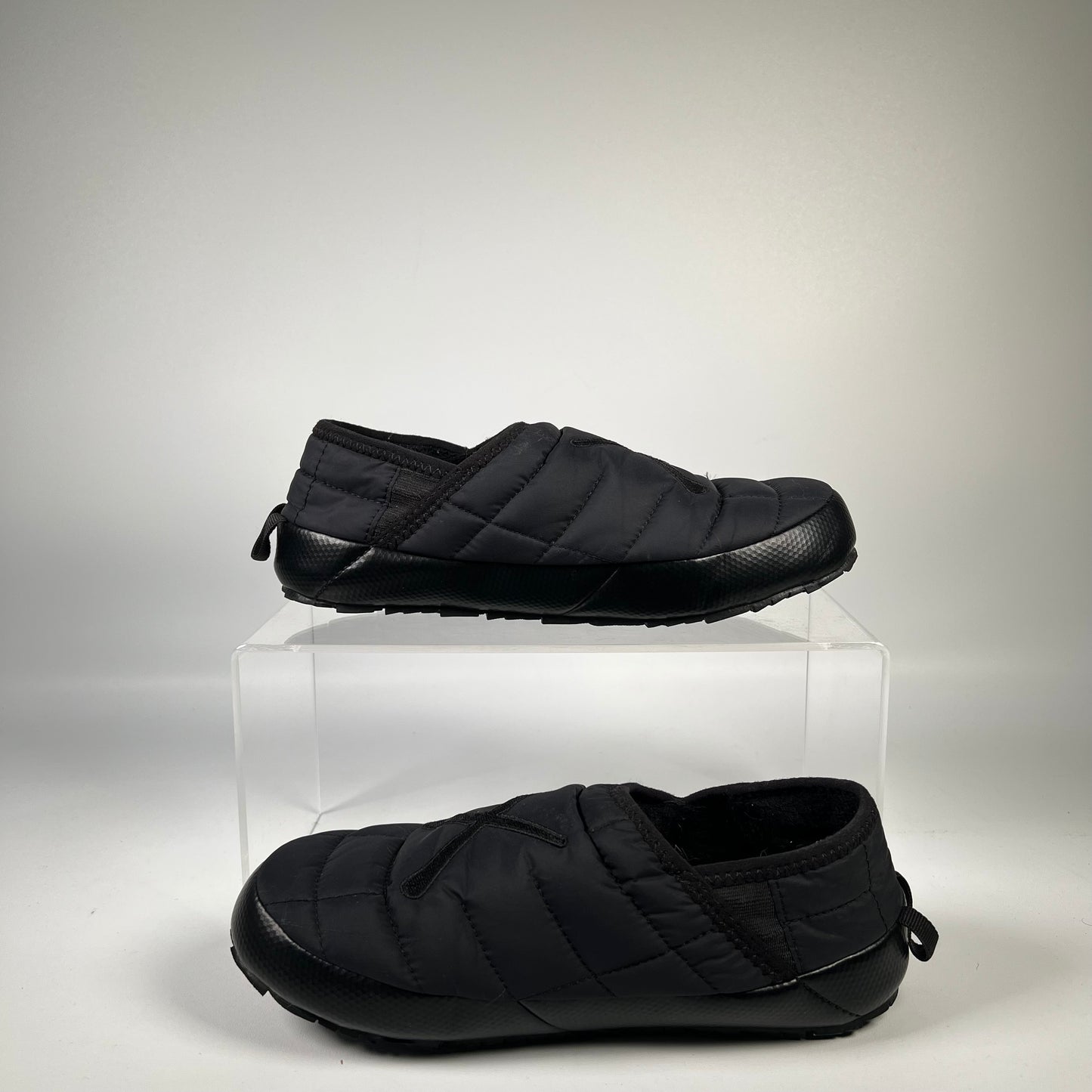 North Face x KAWS Thermoball Traction Mule Black (2022) Size 4.5M/6W USED s19043