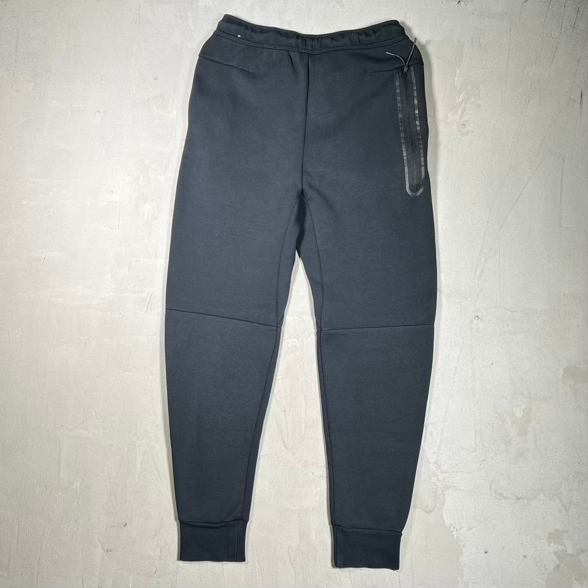 Nike Tech Black Sweatpants Size Small USED v20204