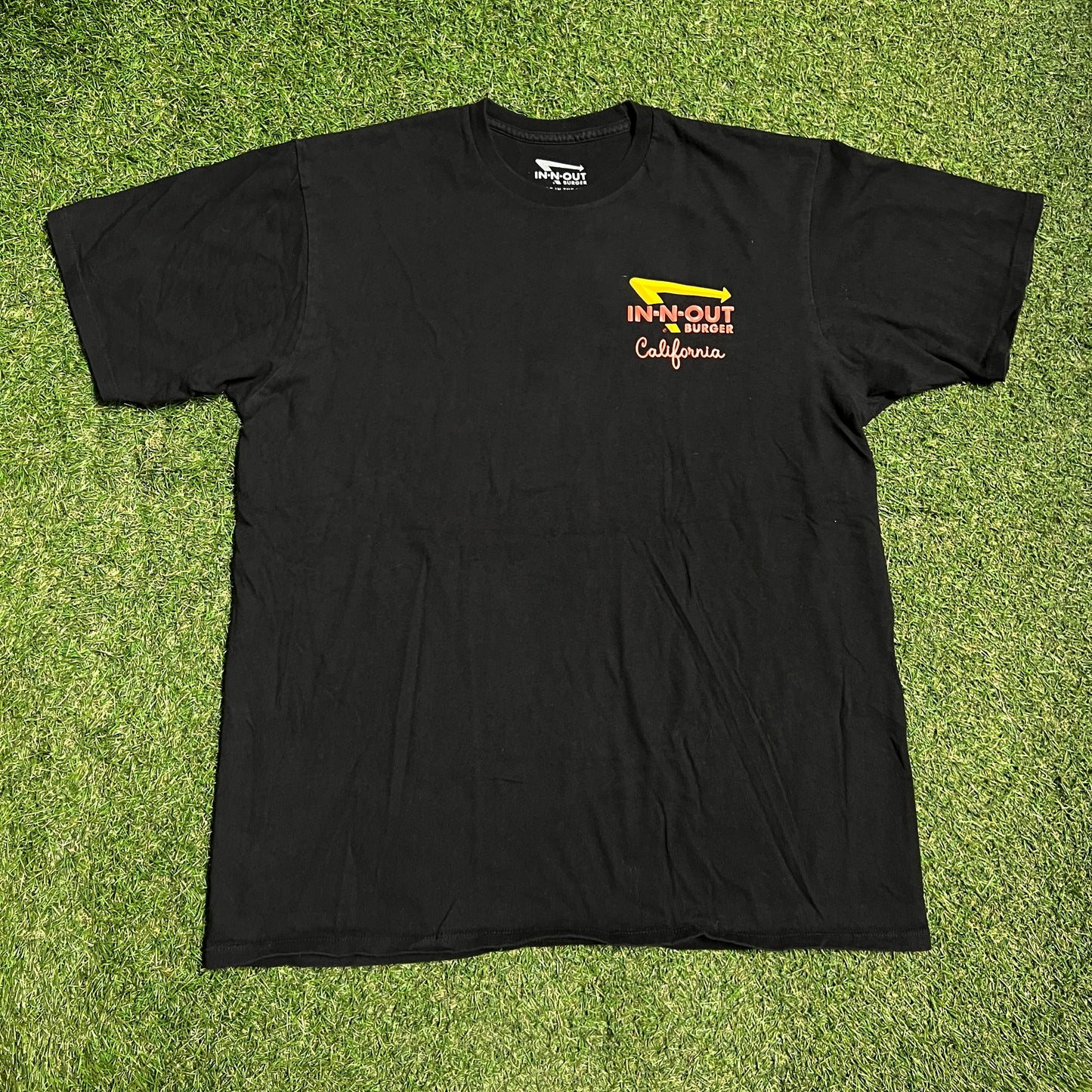 In N Out California Black Tee Size XL USED v15975