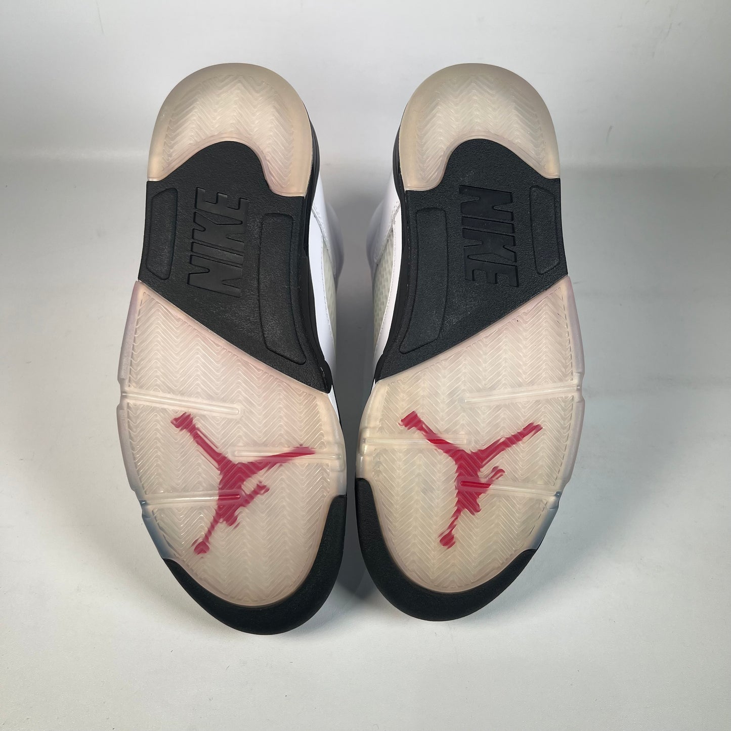 Jordan 5 Fire Red Silver Tongue (2020) Size 8.5 NEW s22479