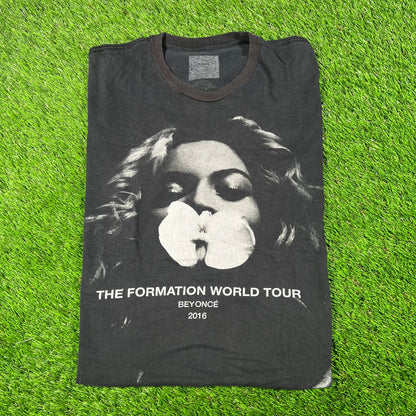 2016 Beyonce Formation Tour Black Tee Size Medium USED v17884