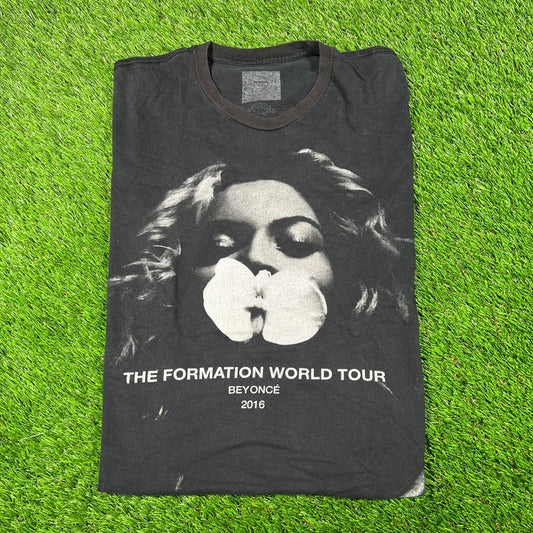 2016 Beyonce Formation Tour Black Tee Size Medium USED v17884
