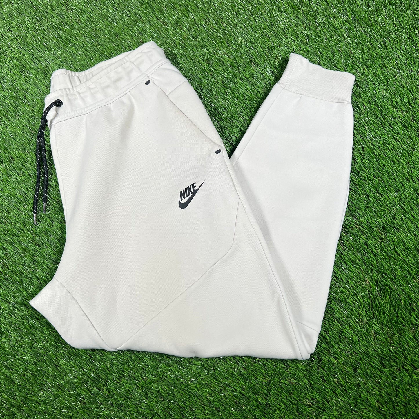Nike Tech Cream Grey Pants Size Small USED v16838