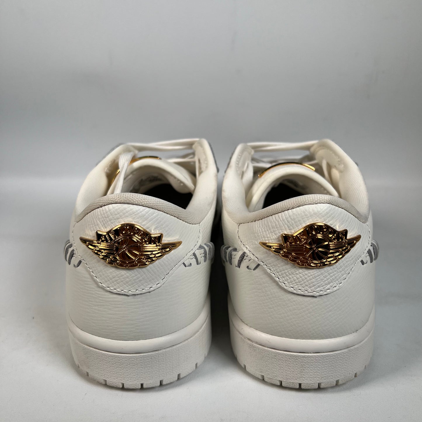 Jordan 1 Low Method of Make Sail Metallic Gold (2024) Size 8.5M/10W USED s22212