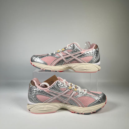 Asics Gel-Nimbus Vandy The Pink Atmos Banana Split Strawberry (2025) Size 8.5 NEW s19366