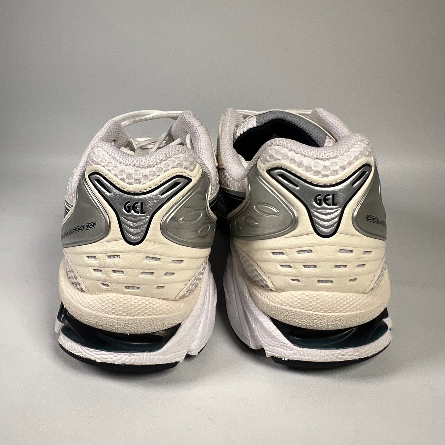 Asics Gel Kayano 14 White Midnight (2023) Size 10m / 11.5w USED s19569