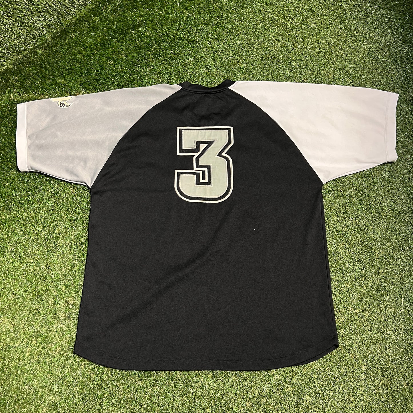 Y2K Outkast Black/Grey Jersey Size XL USED v16105