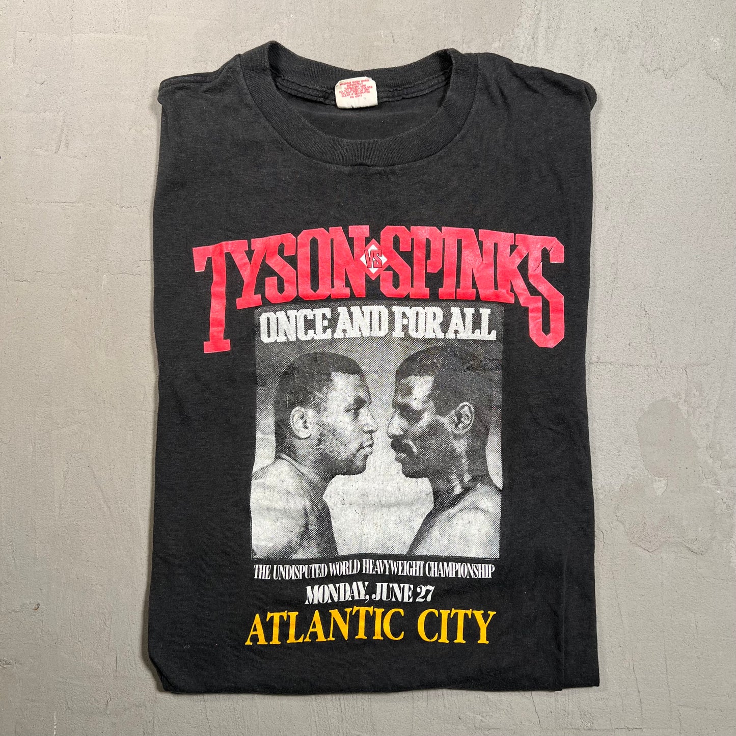 1988 Tyson vs. Spinks Black Tee Size Large USED v19460