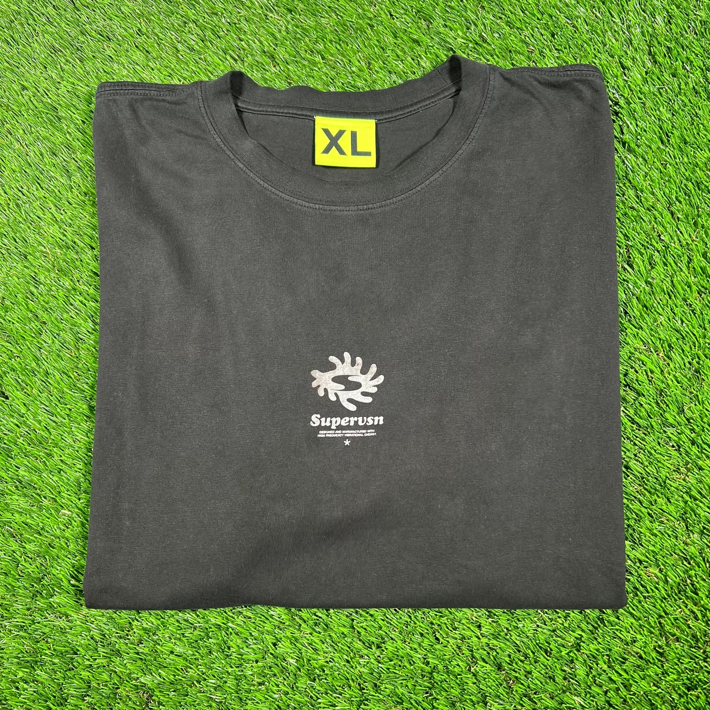 Supervsn High Frequency Black Tee Size XL USED x14704