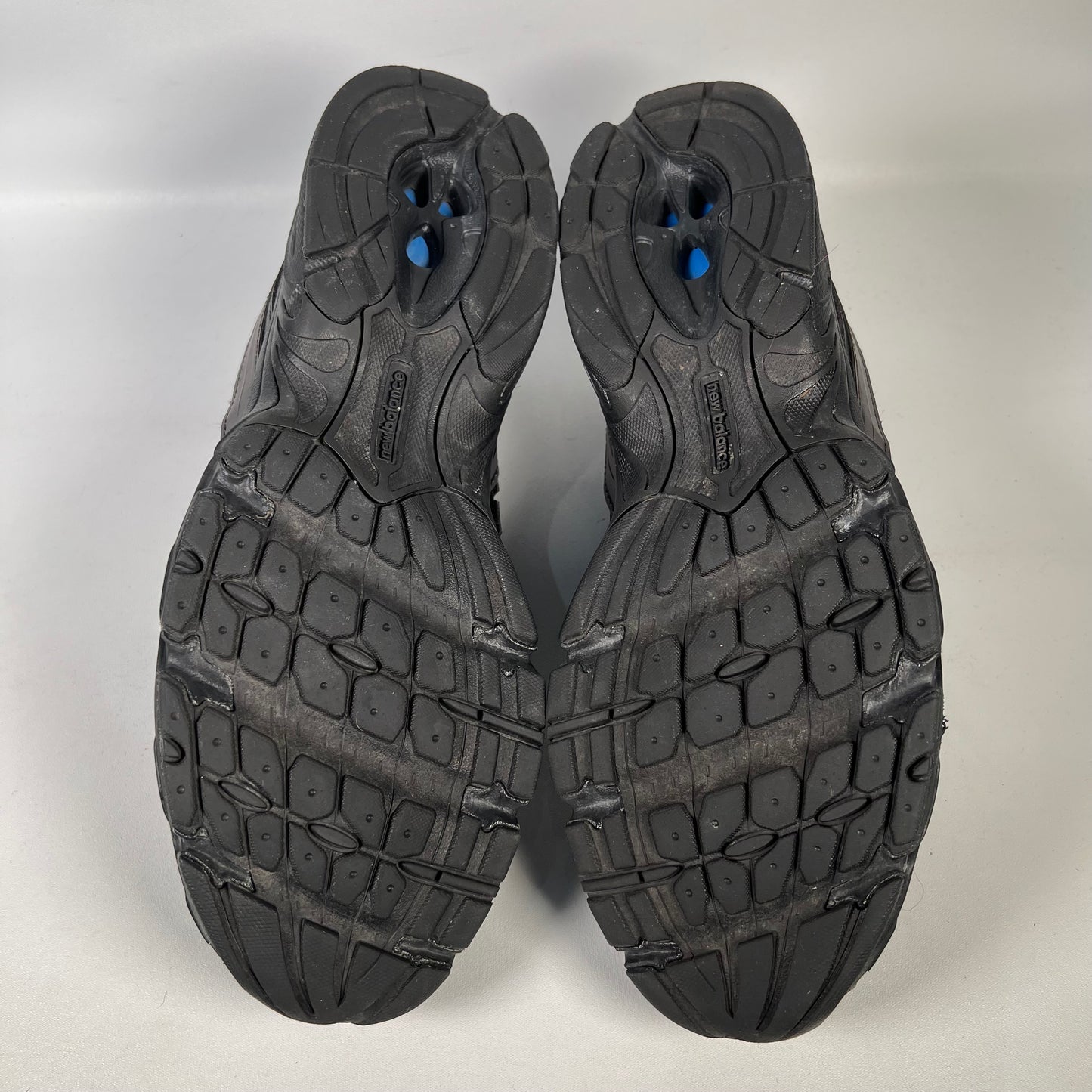 New Balance 740v2 Triple Black (2024) Size 11.5 USED s19957