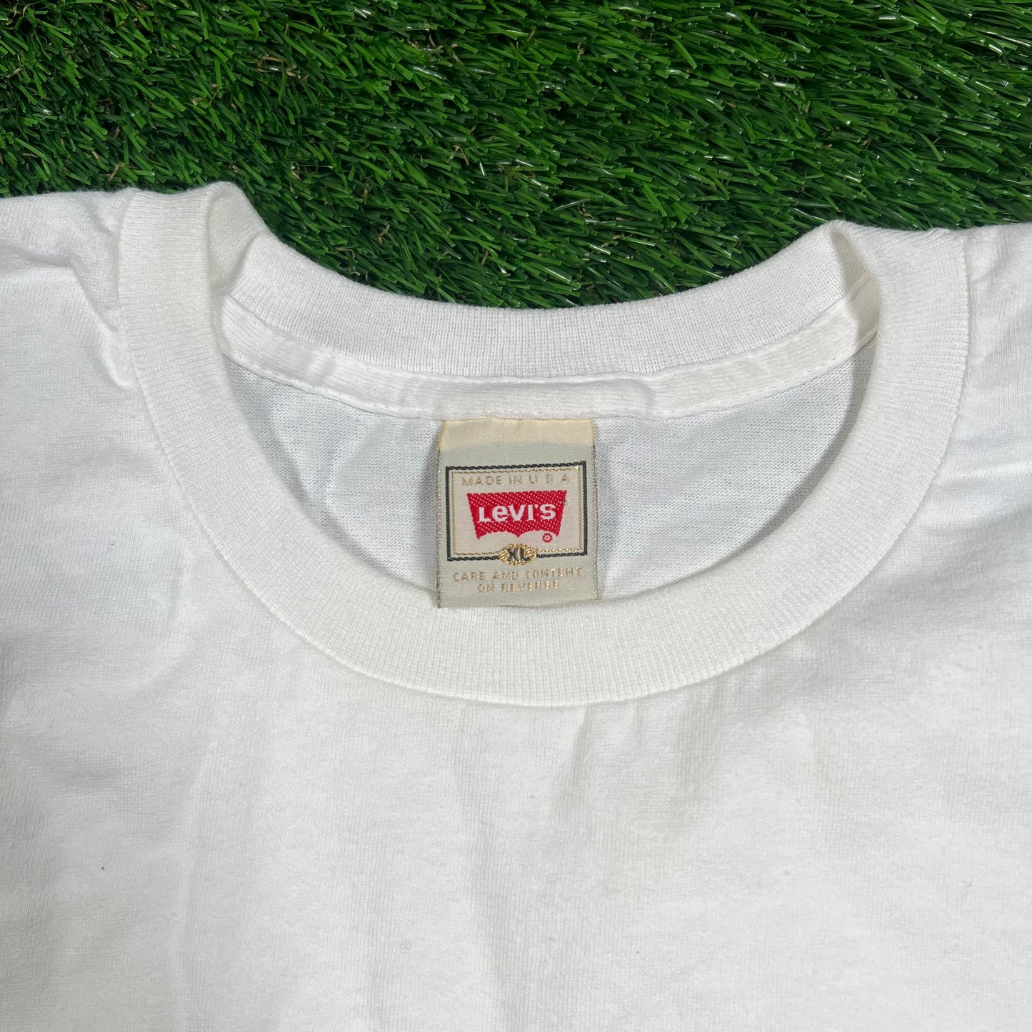 1990's Levis Red Tab Logo White Tee Size XL NEW v18428
