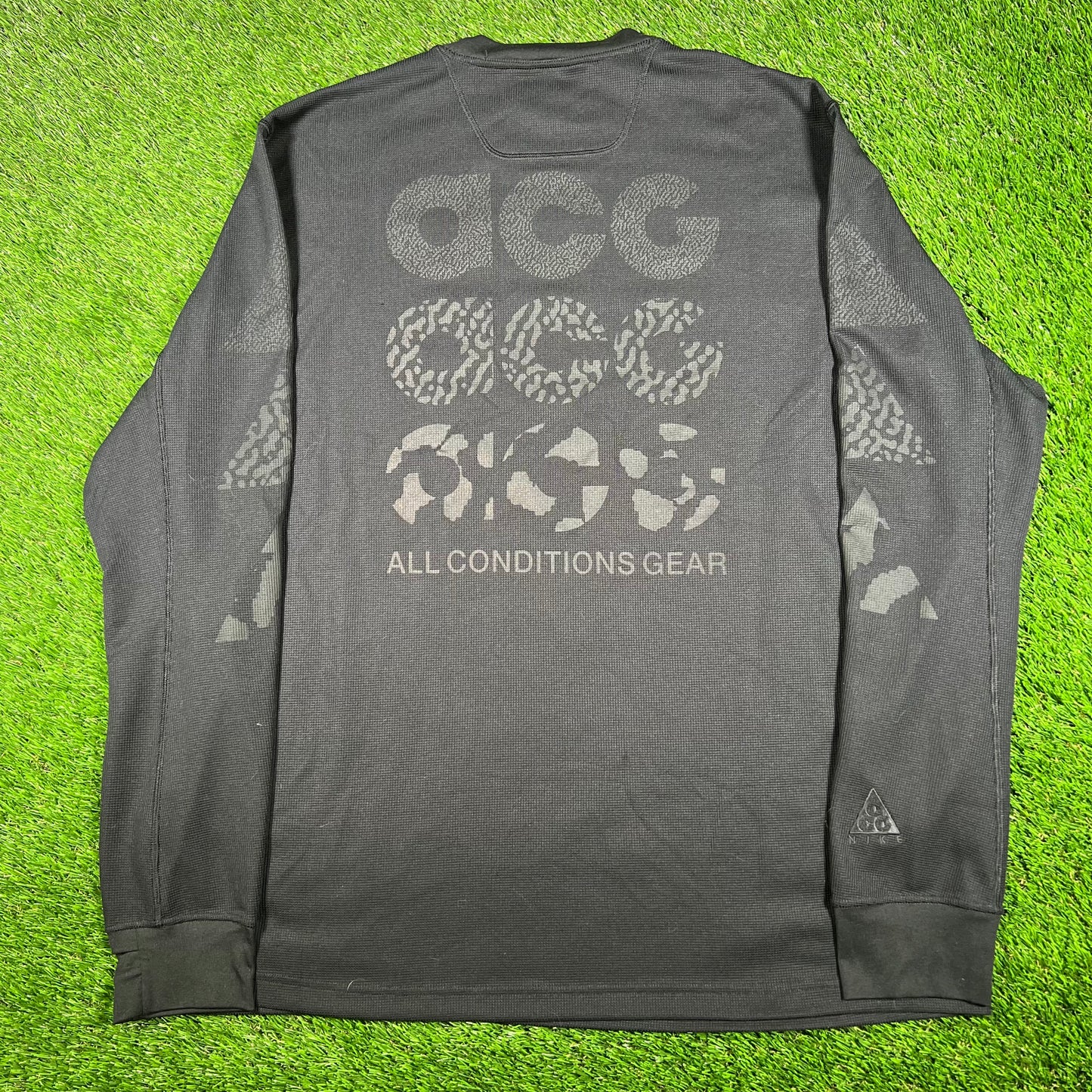 Nike ACG Black on Black Waffle Thermal Longsleeve Size XL USED x14814