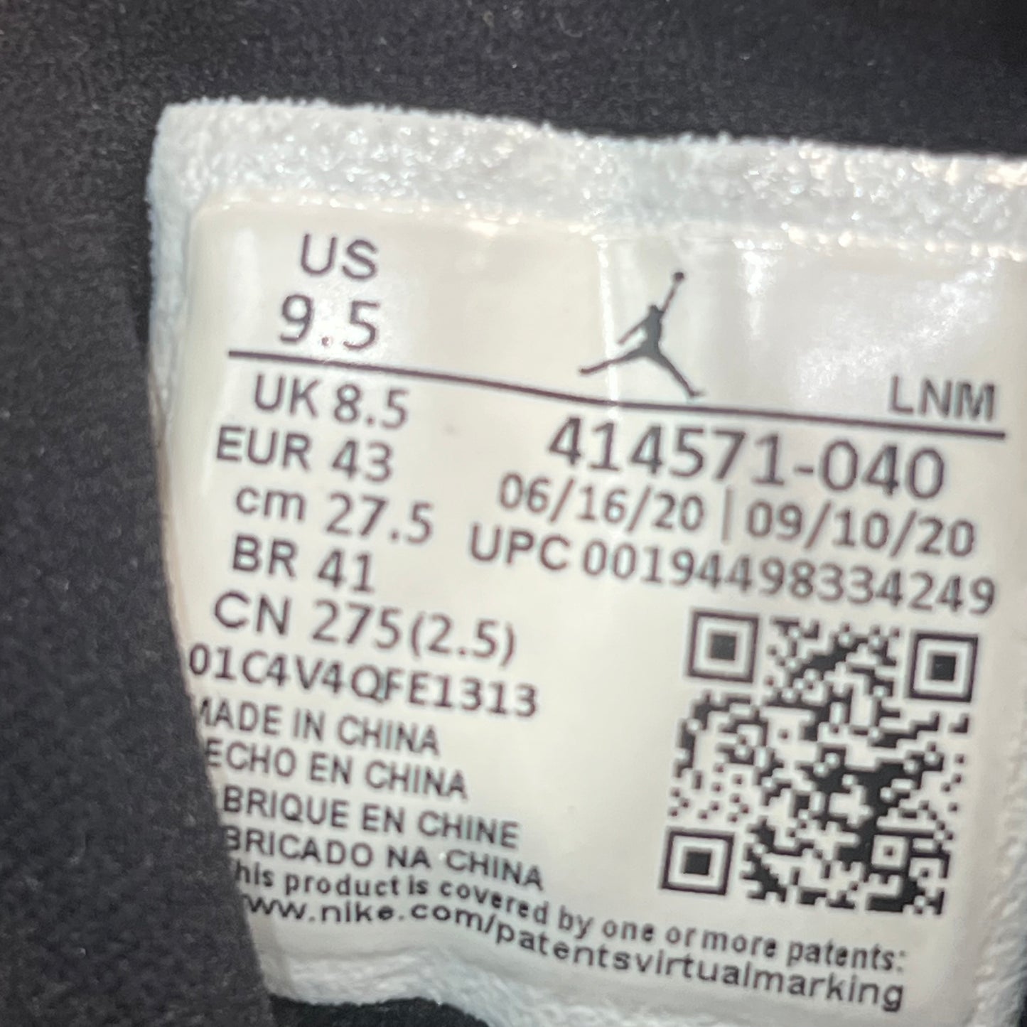 Jordan 13 Black Hyper Royal (2020) Size 9.5 USED s21861