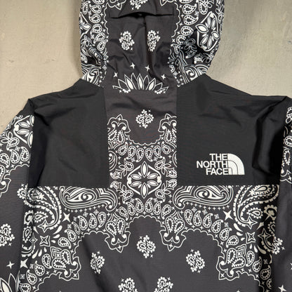 Supreme North Face Black Bandana Mountain Jacket (2014) Size Large USED x15382