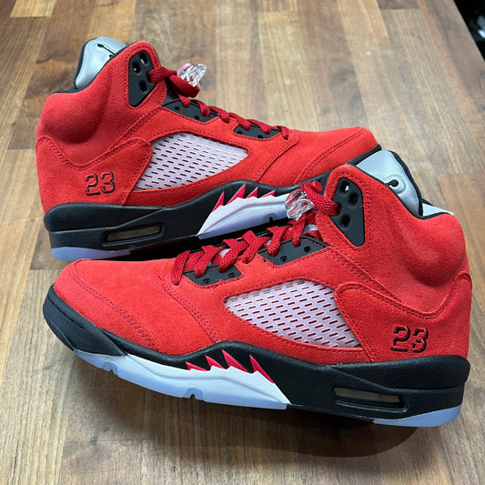 Jordan 5 Raging Bull (2021) Size 9 NEW s17398