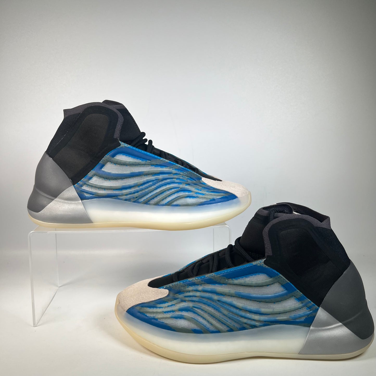 Adidas Yeezy QNTM BSKTBL Frozen Blue (2020) Size 9 NEW s22464