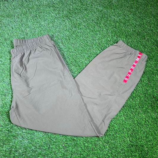Supreme Warm Up 2021 Olive Green Sweatpants Size Medium USED x14357