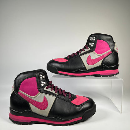 Nike Air Baltoro Pink/Black Hiking Boots (2006) Size 9 USED s19493
