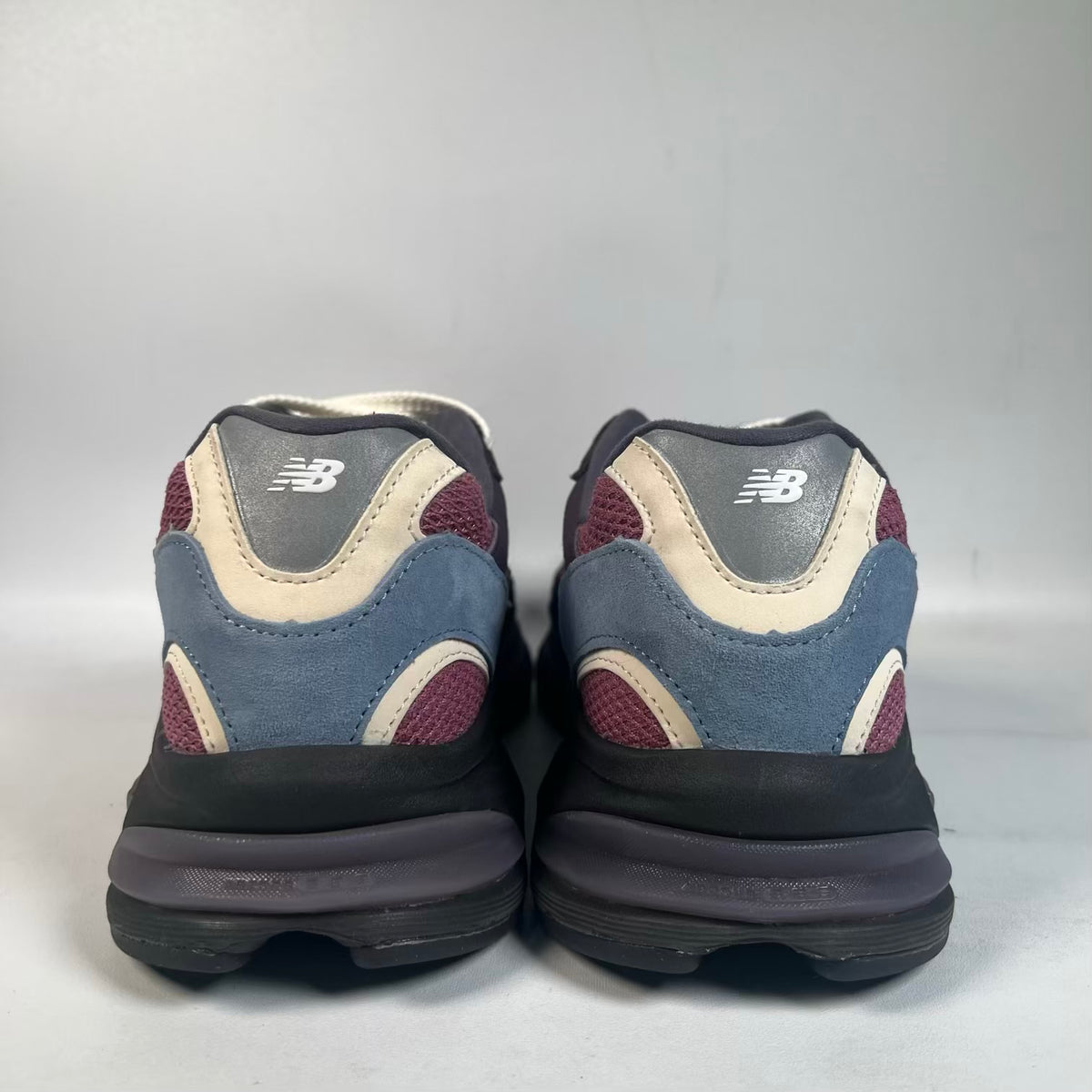 New Balance 2010 Kith Purple Black (2025) Size 9.5 USED s23605