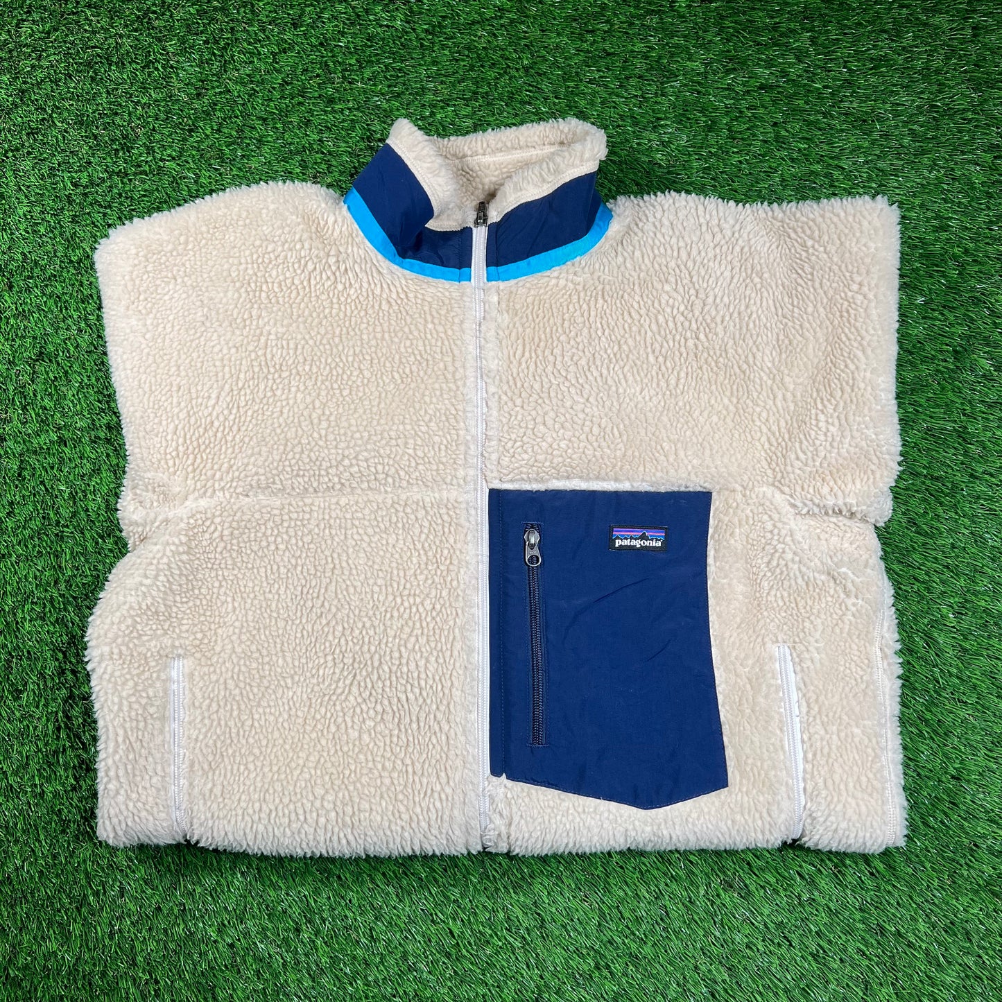 Patagonia Classic Retro-X Jacket Cream/Dark Blue Fleece Jacket Size Medium USED v18344