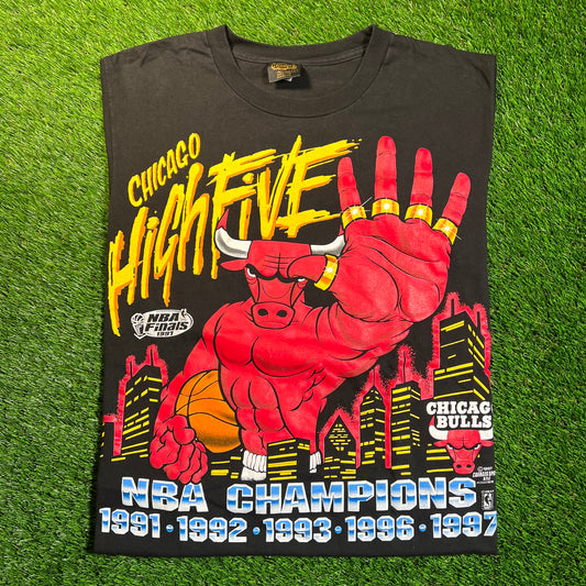 1997 Chicago Bulls "High Five" Black Tee Size Large USED v18869