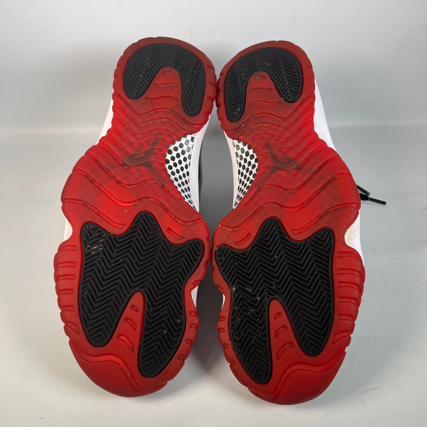 Jordan 11 Playoffs Bred (2019) Size 13 USED s22460