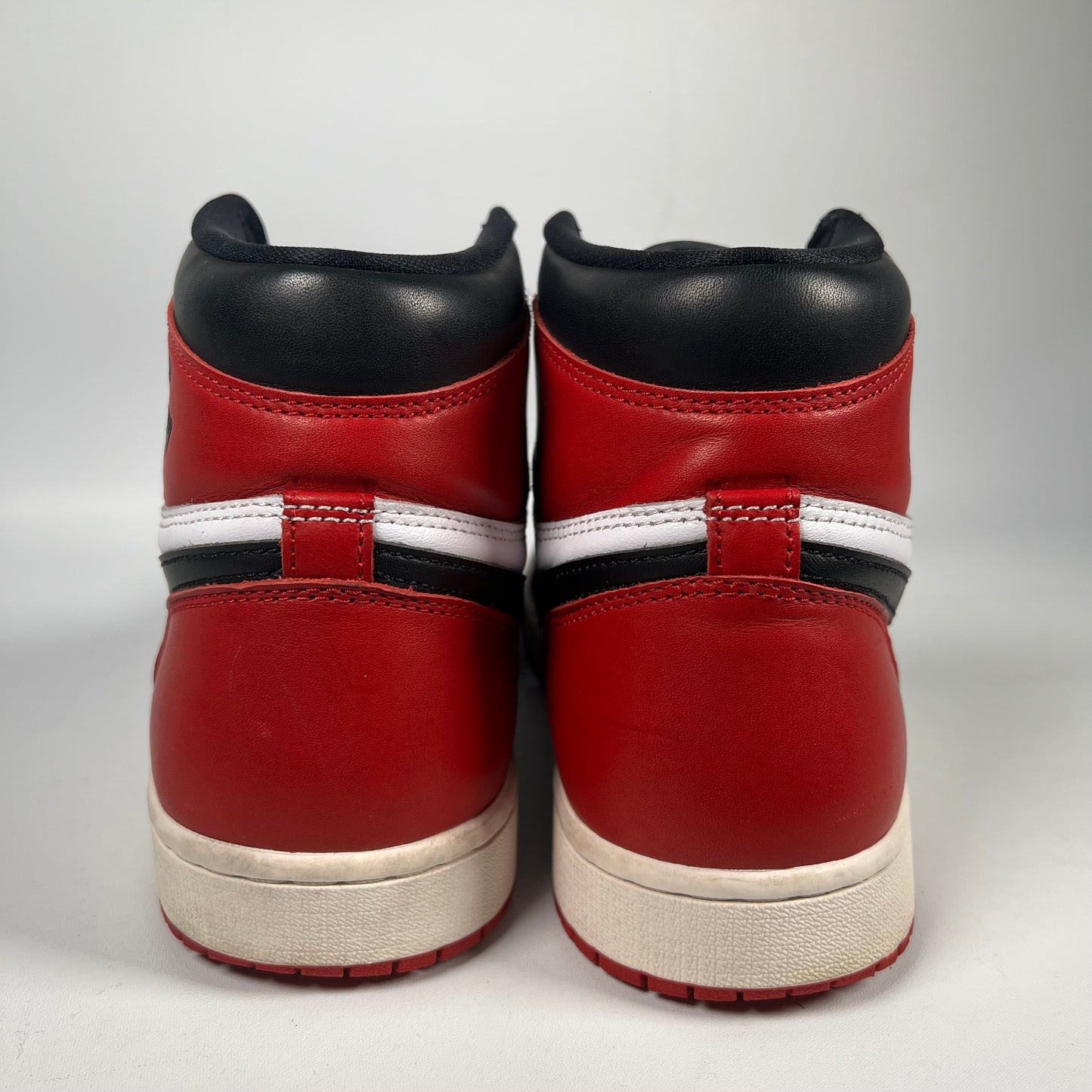 Jordan 1 Black Toe Reimagined (2025) Size 9.5 USED s20075