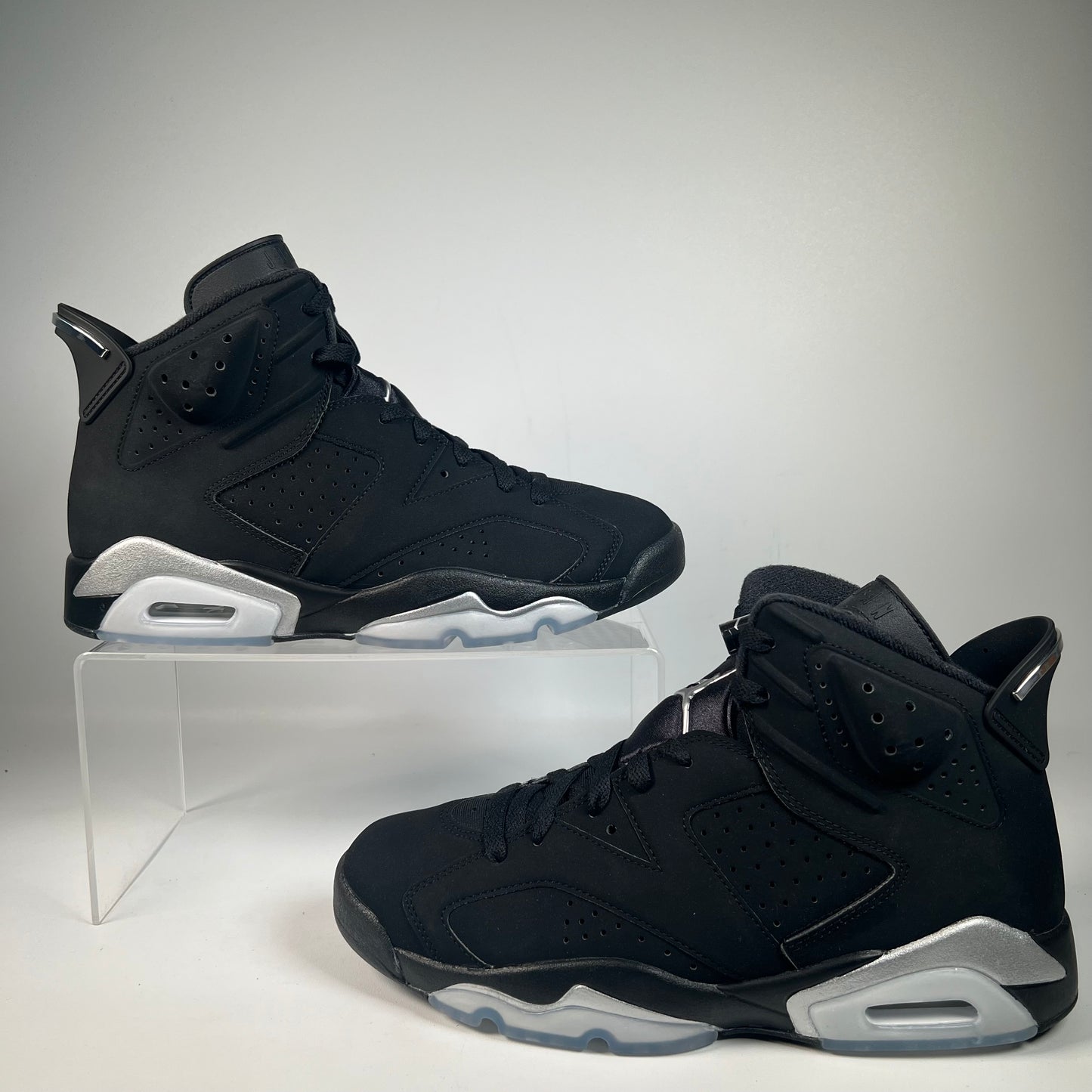 Jordan 6 Chrome (2022) Size 9 NEW s22394