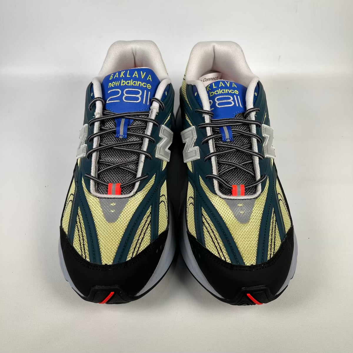 New Balance 2811 Action Bronson Baklava Mikrocpske SIGNED BOX (2026) Size 10 NEW s23805