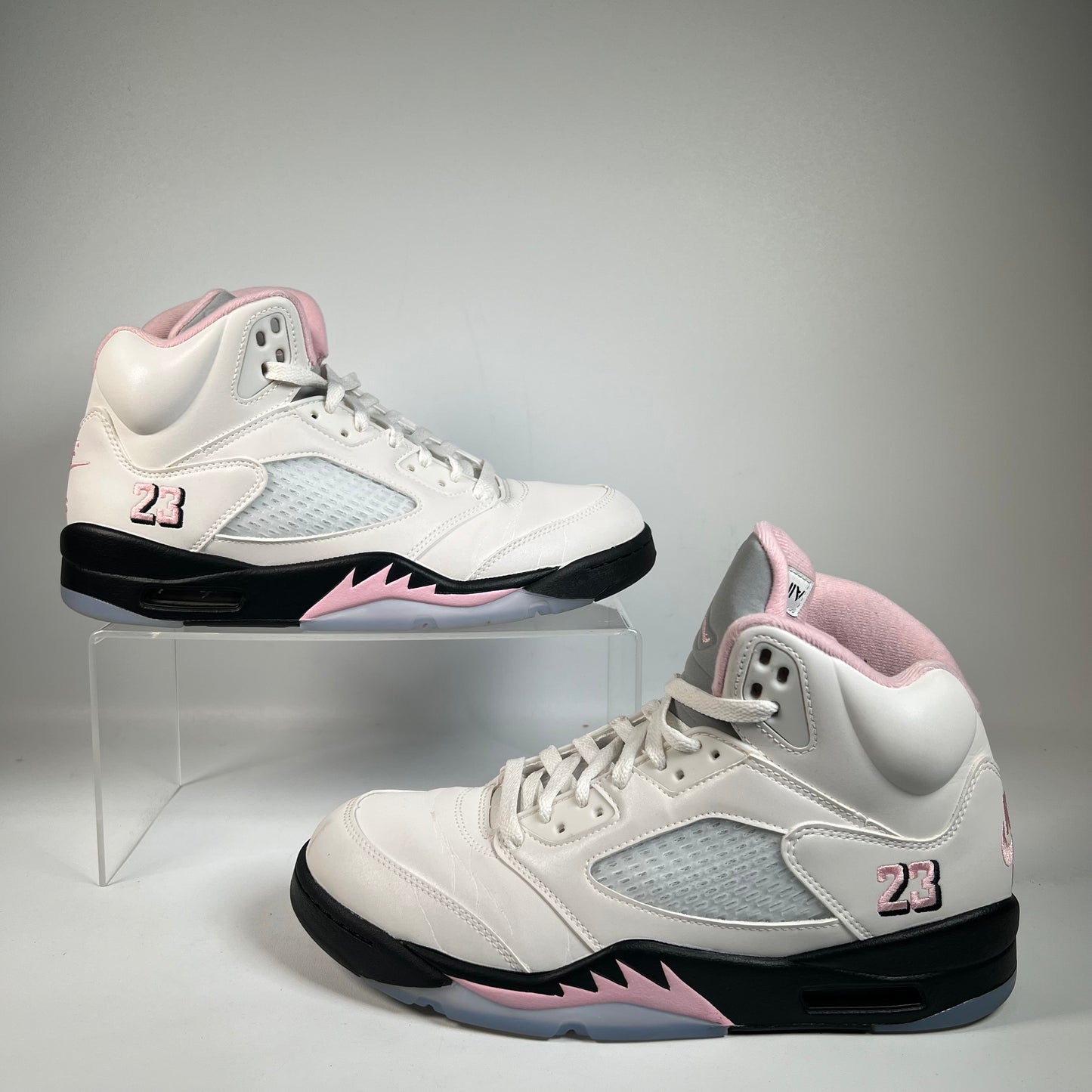 Jordan 5 Medium Soft Pink (2025) Size 9.5 USED s22231