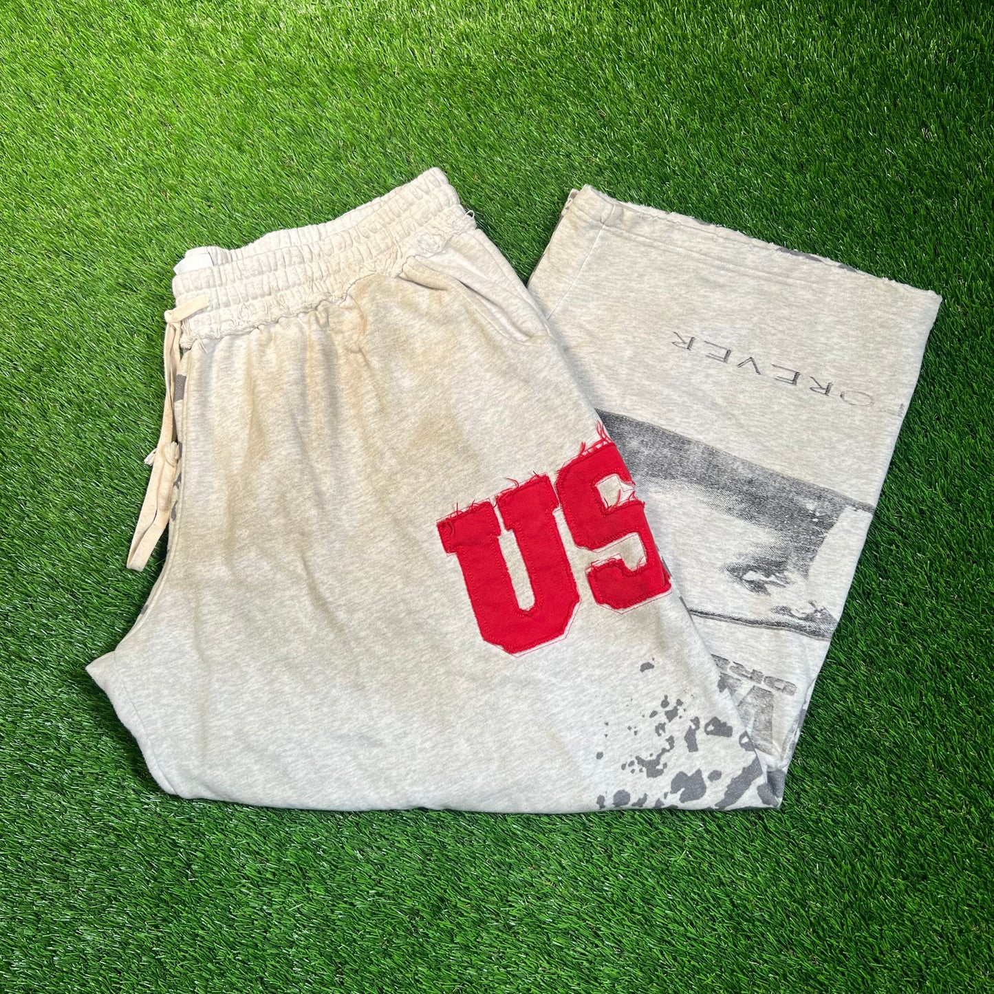 Vale Forever Valley Dreams White Cheetah Sweatpants Size XL USED x16878