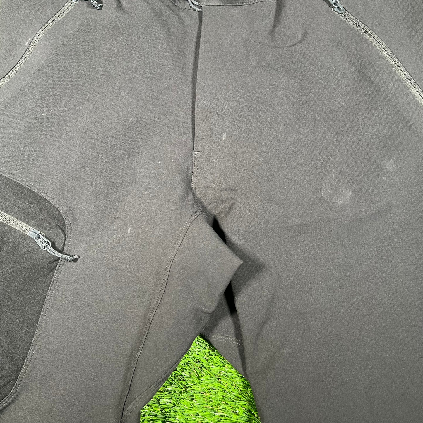 Arcteryx Black Nylon Straight Leg Pants Size Medium USED x15343