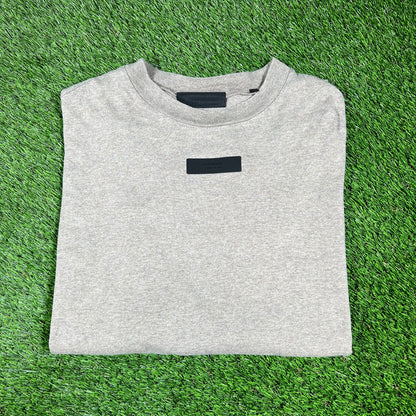 FOG Essentials Tab Collar Logo Grey Tee Size Medium USED x14347