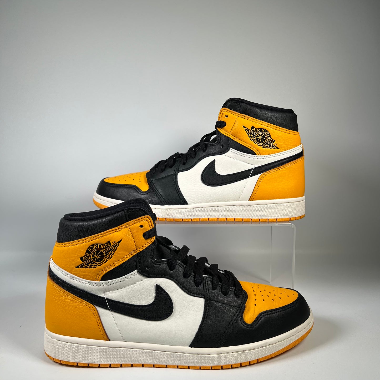 Jordan 1 High Taxi (2022) Size 11 USED s19689