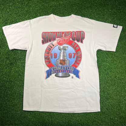 1997 Detroit Red Wings Stanley Cup Champions "Show Me The Cup" White Tee Size Large USED v18488