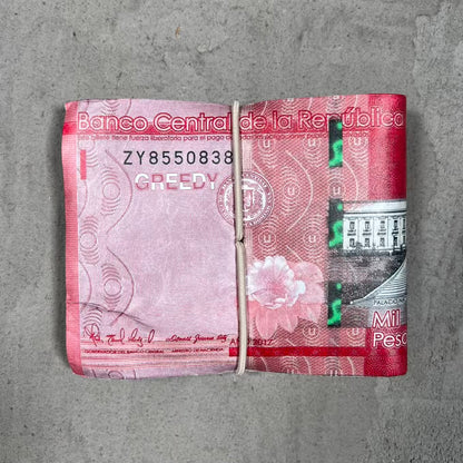 Greedy Unit Red Pesos Wallet NEW x18637