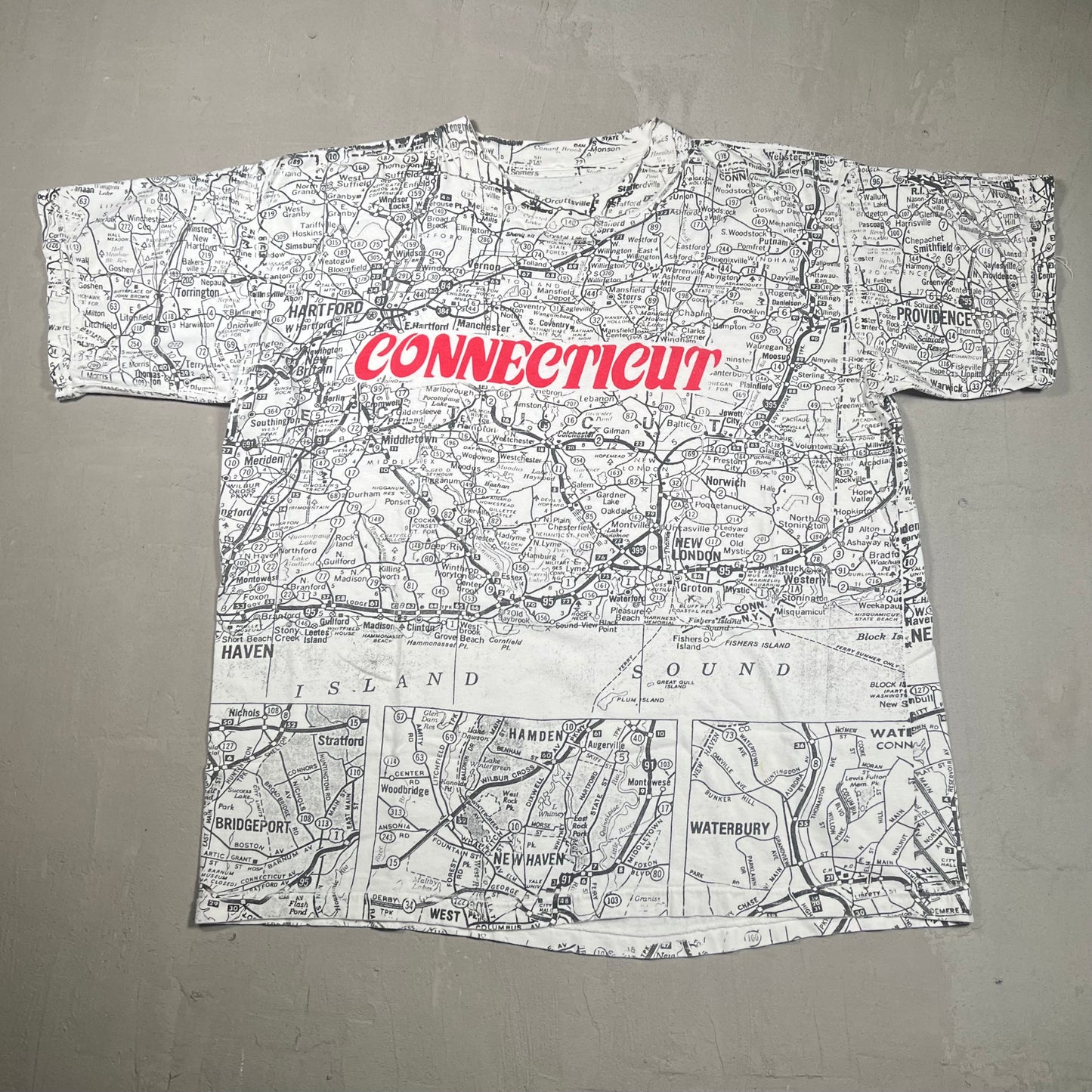 Connecticut Full Print Map Tee Size XL USED v14793