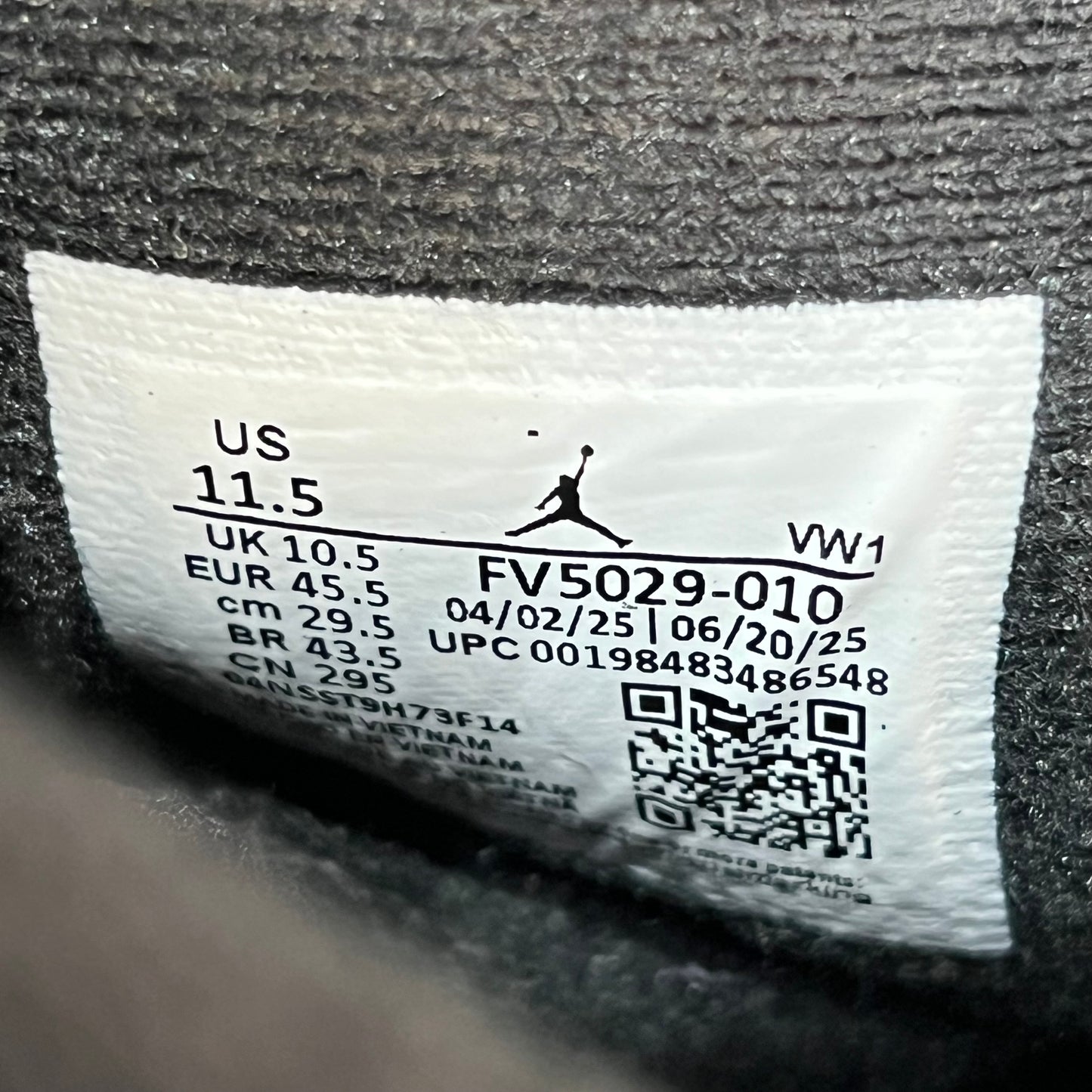 Jordan 4 Black Cat (2025) Size 11.5 NEW s19703