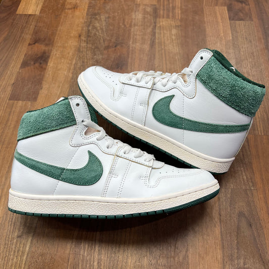 Jordan Airship A Ma Maniere Green Stone Size 9 USED S17148
