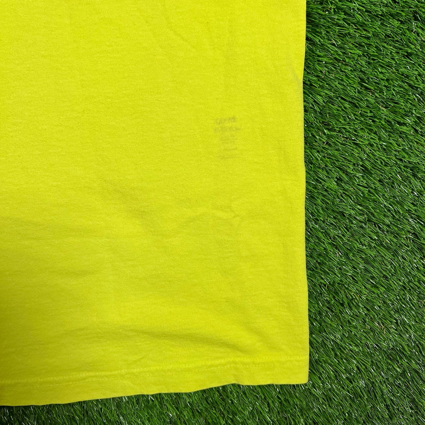 Awake Graffi Logo Yellow Tee Size XXL USED x16532
