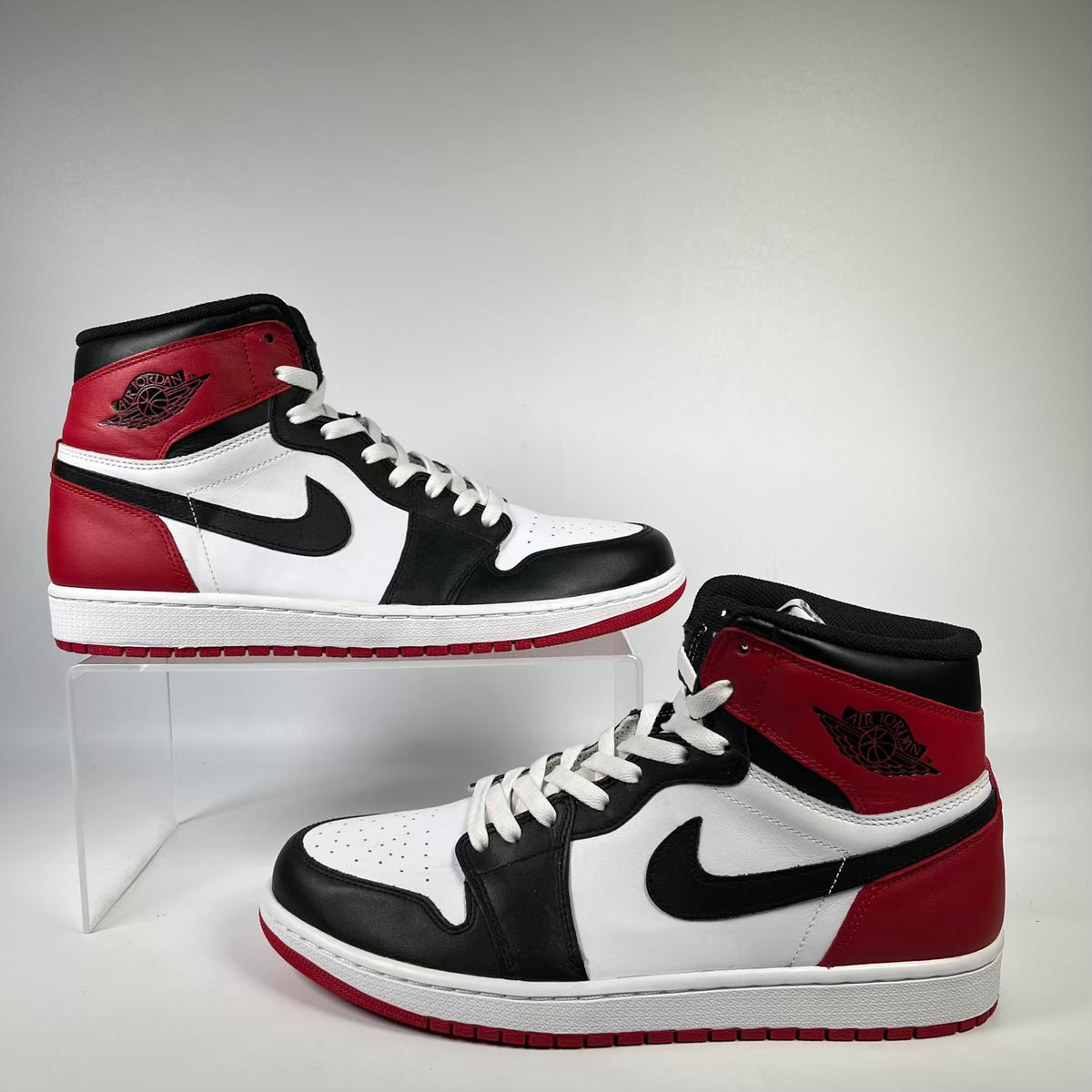 Jordan 1 High Black Toe (2012) Size 11 NEW s23709