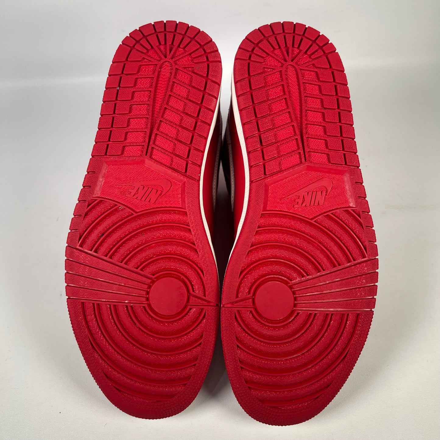 Jordan 1 High Gym Red (2014) Size 9 USED s20289