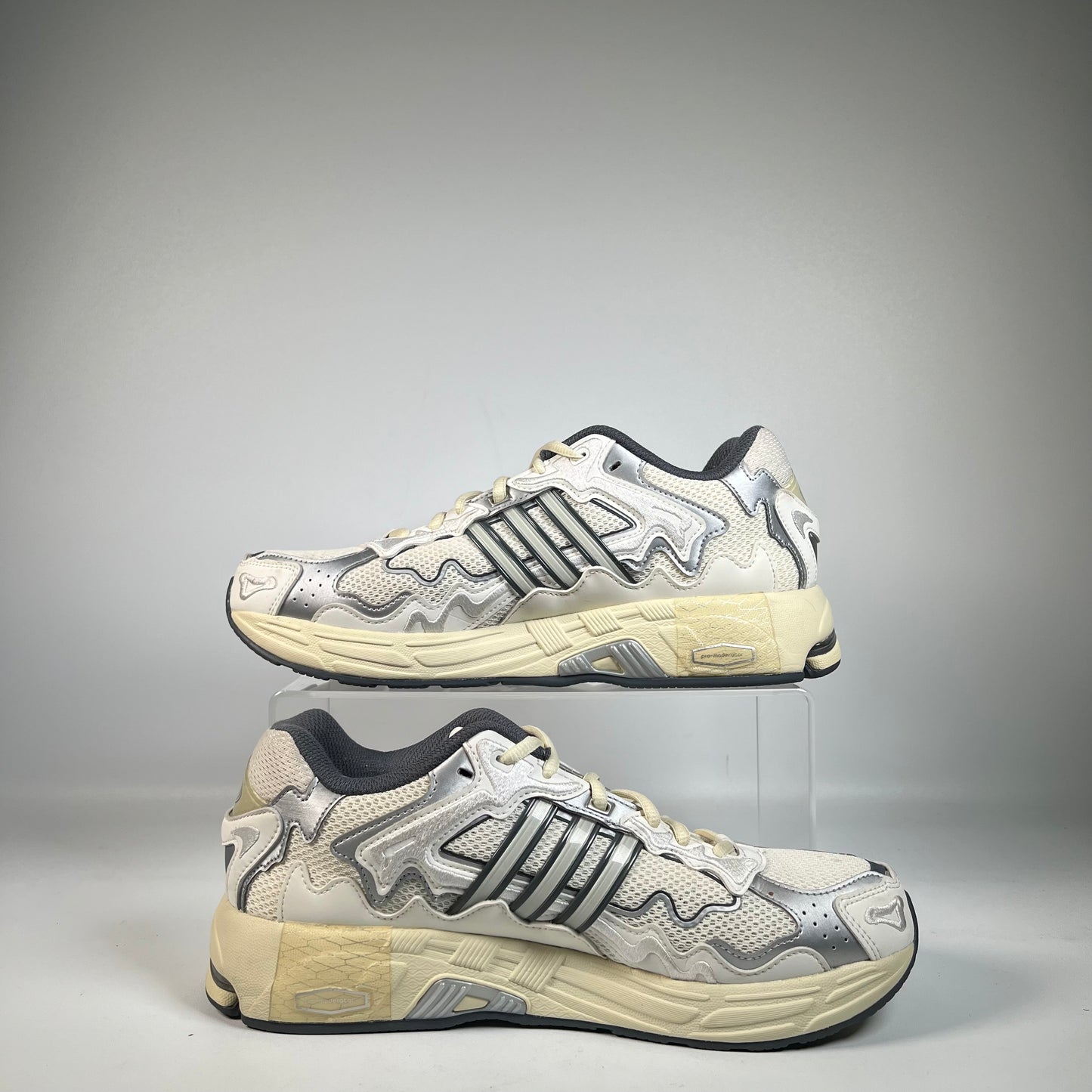 Adidas Bad Bunny Response CL (2022) Size 9.5 USED s21750