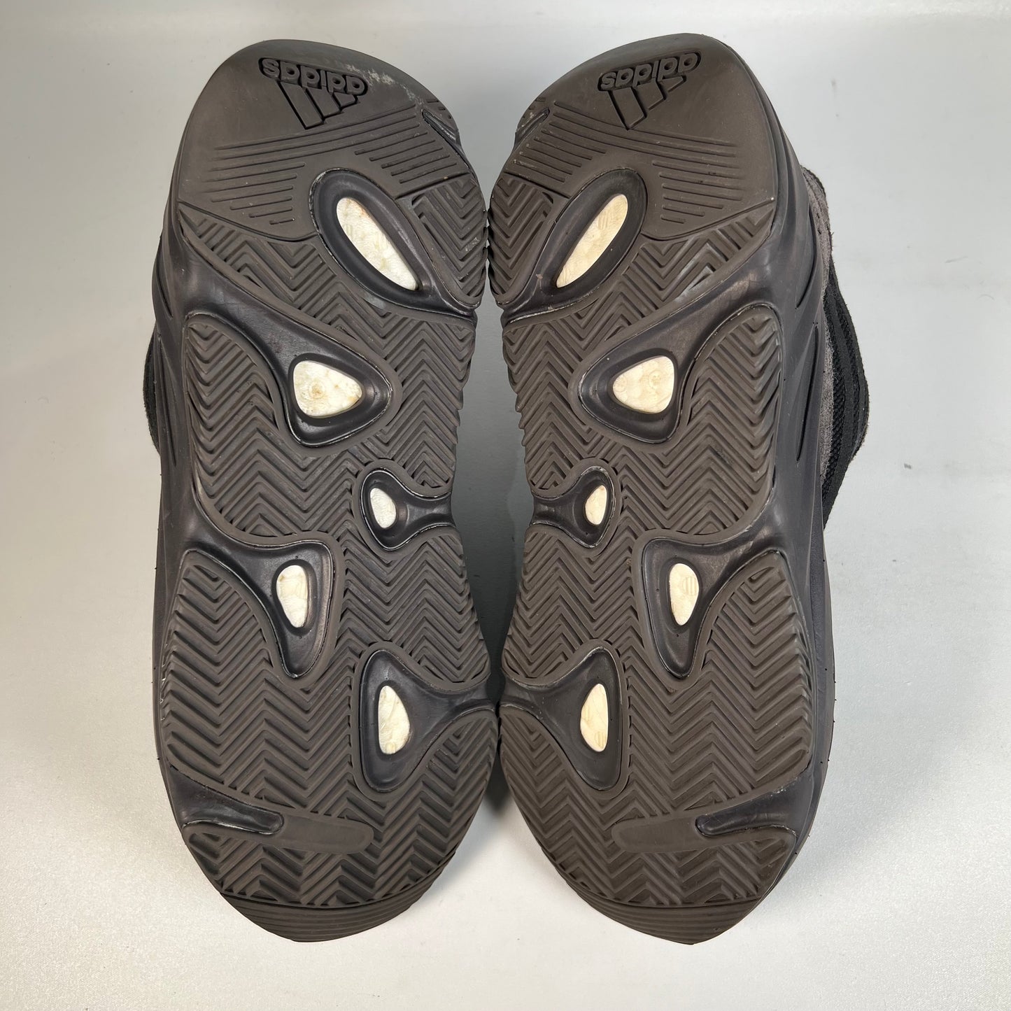 Yeezy 700 Vanta (2019) Size 10 USED s22258