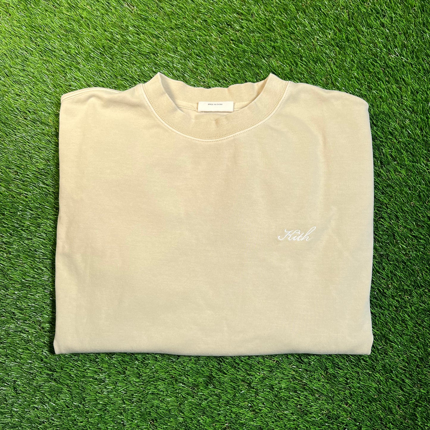 Kith Script Logo Luxe Beige Longsleeve Size Medium USED x16861